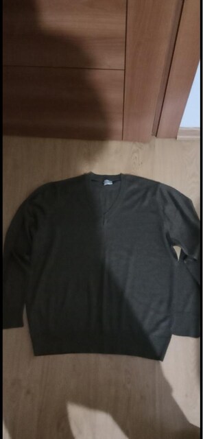 ERKEK İNCE TRİKO KAZAK, V YAKA, XL BEDEN, TANE 85 TL, ÇİFTİ 150TL