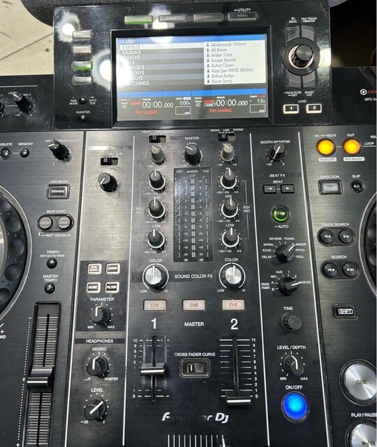 PİONNER XDJ-RX2