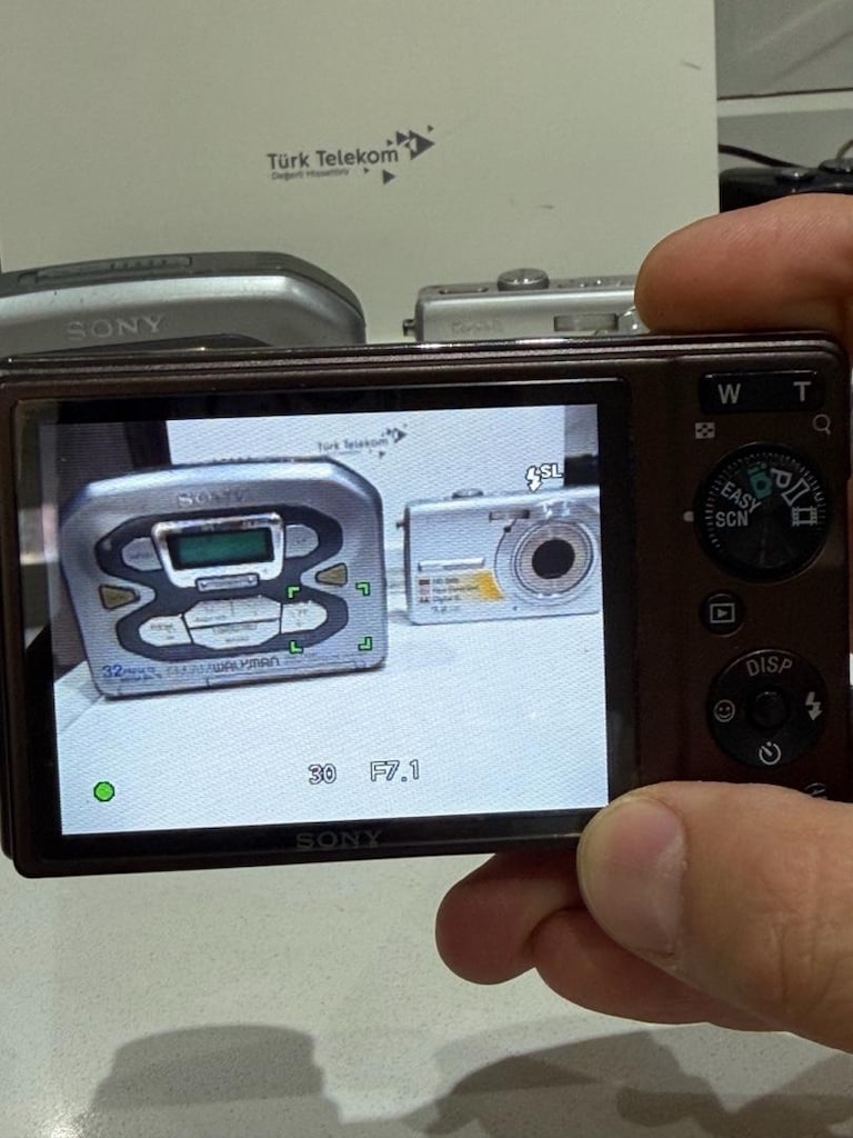SONY DSC-W370 DİJİTAL FOTOĞRAF MAKİNESİ - 5