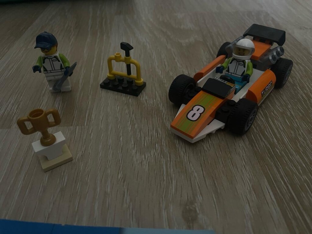 Lego city yarış 60322 - 3