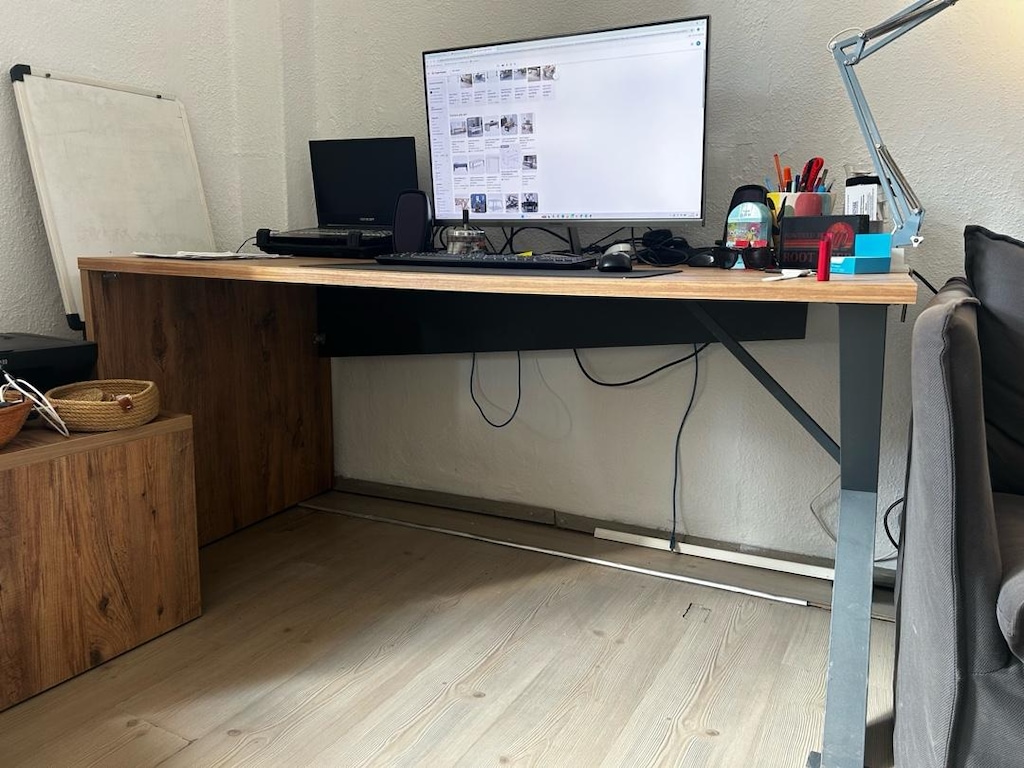 ofis masası + sehpa + 2 ad raf - 5