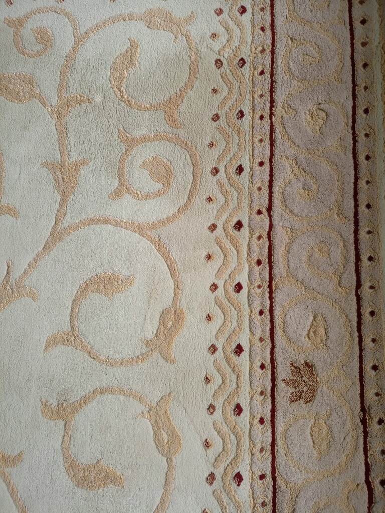 karışık desenli halı acill satılık - 3