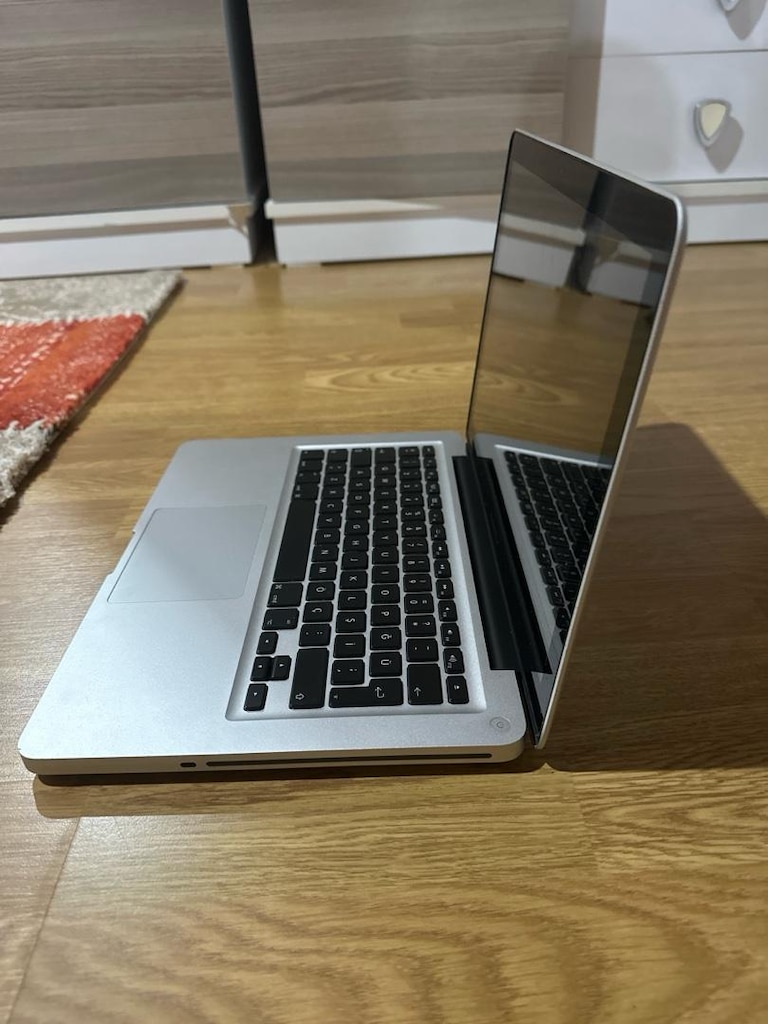 2010 MACBOOK PRO - 4