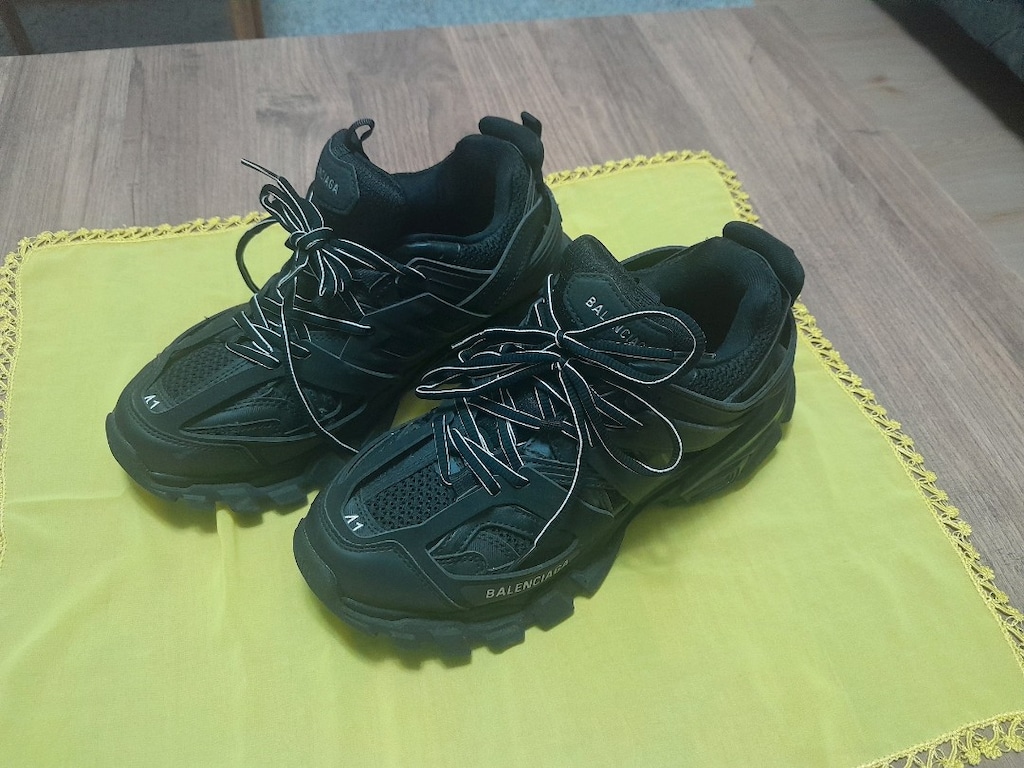 BALENCIAGA - 2