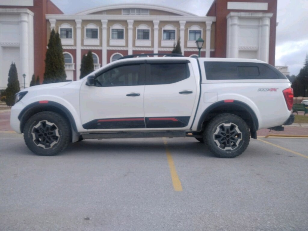 Nissan NAVARA