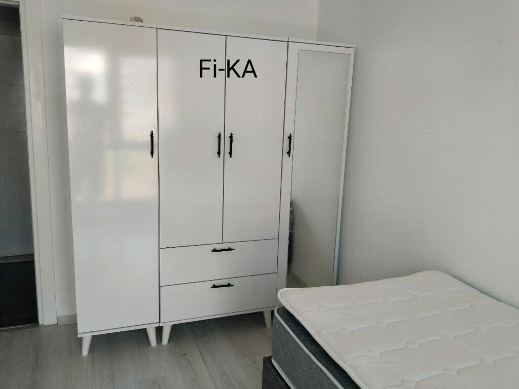 4 Kapılı Gardırop Aynalı - 3