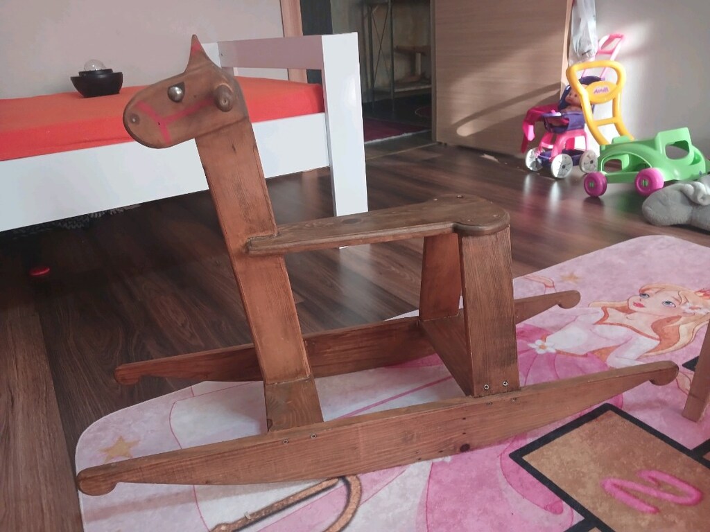 Sallanan At