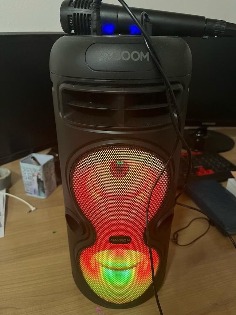 LED ışıklandırmaya sahip Maxron MXBoom karaoke mikrofonlu taşınabilir - 3