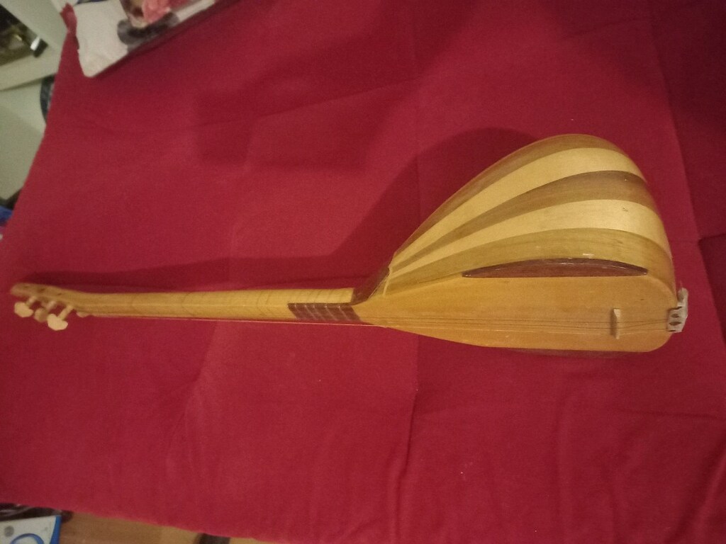 ufak Boy Alistirmalik Baglama saz