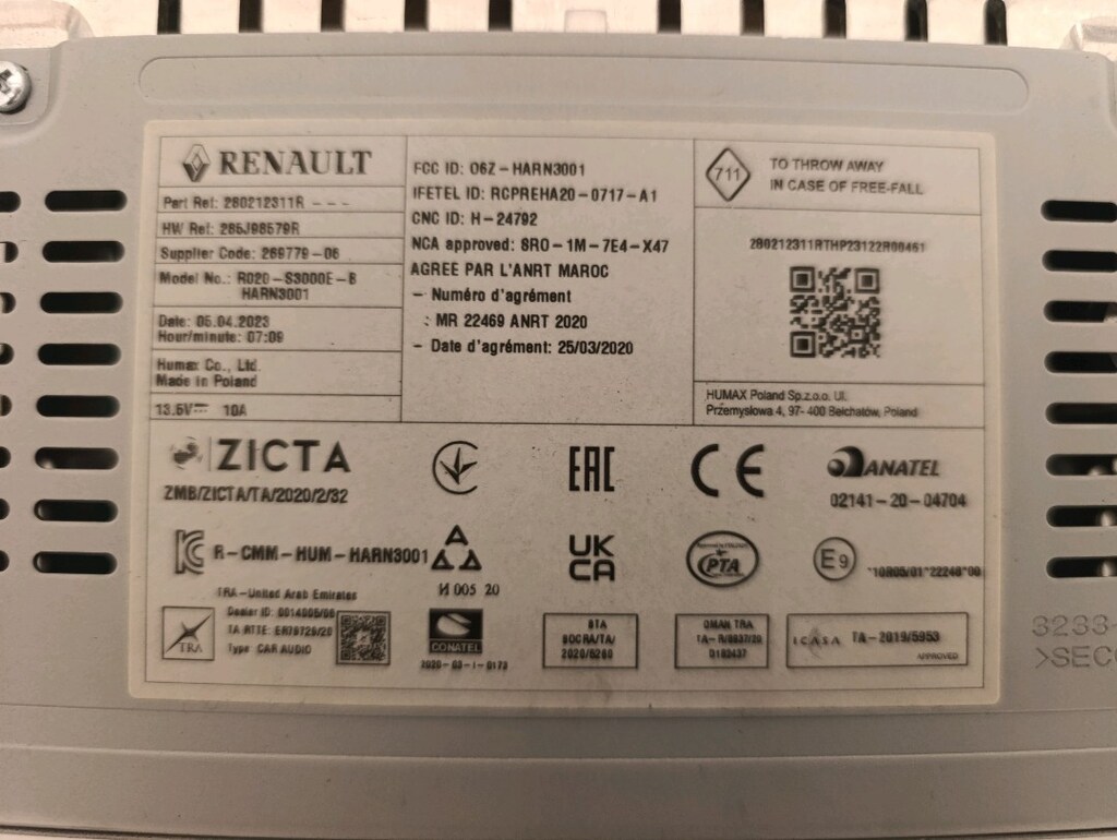 DACİA YENİ KASA ORJİNAL TEYP - 8