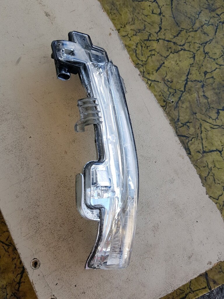 VOLVO S60 S80 V70 V40 V60 Sağ Dikiz Aynası Sinyal Lambası 2011-2019. - 8