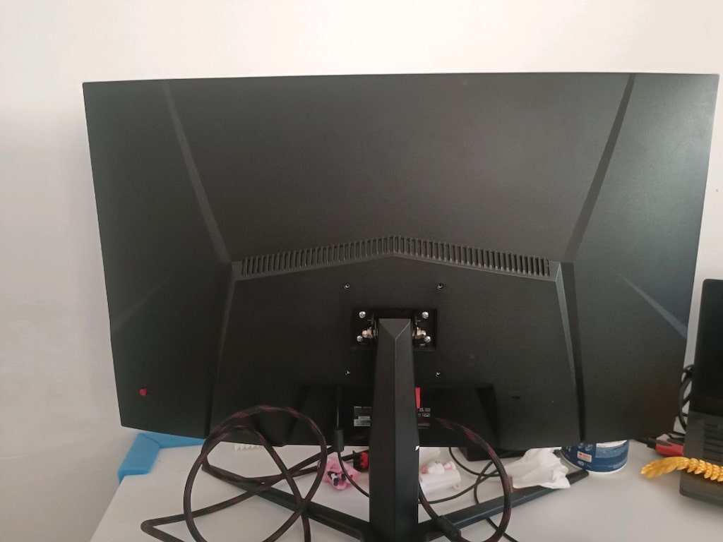 31.5 monitör gaming - 2