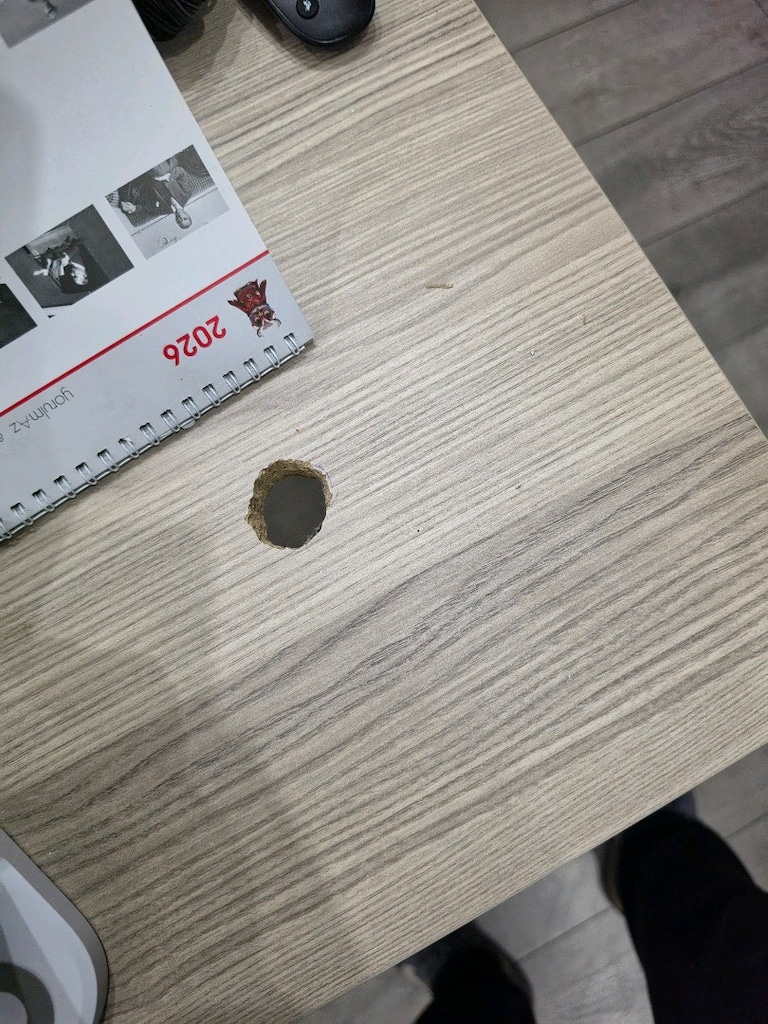 Komple Ofis Mobilya Seti + TV Ünitesi & Monitör - 10
