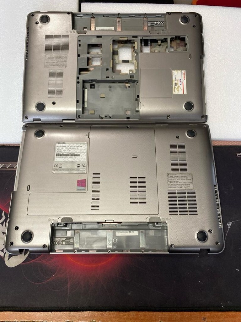 Toshiba P 855 Notebook kasa orijinal çıkma parçaları - 4