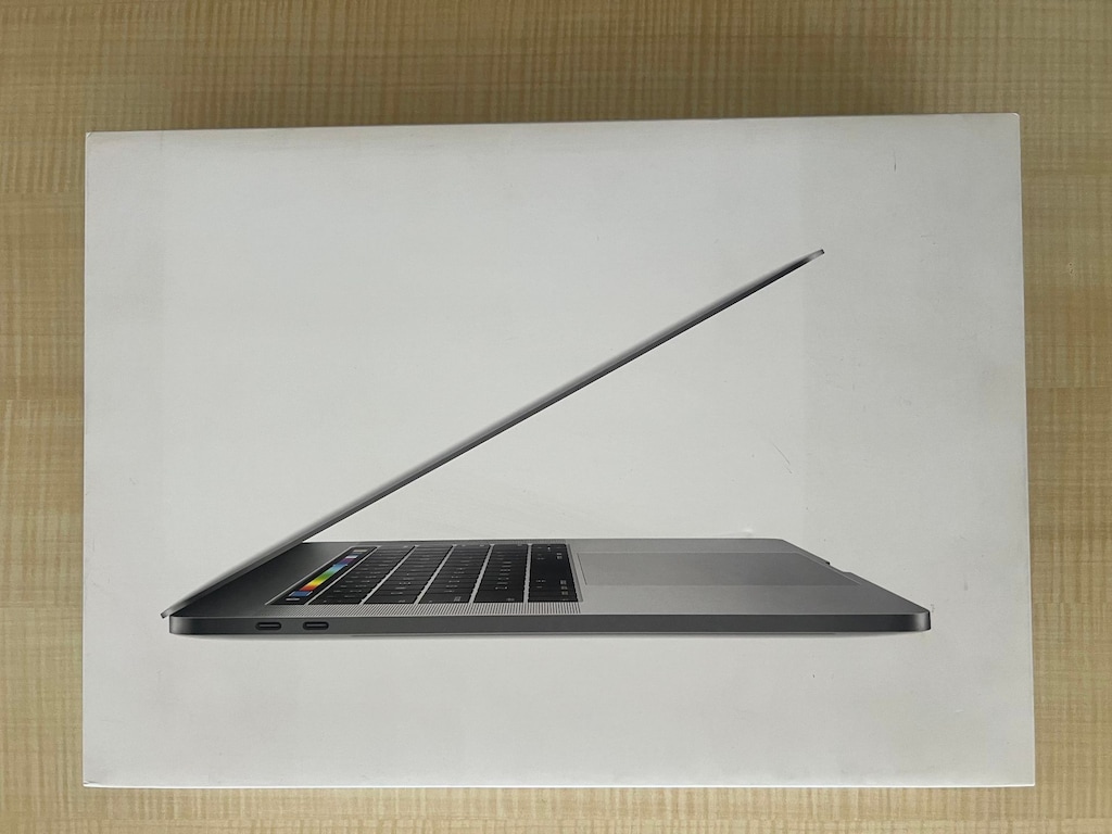 MacBook Pro 15 inç (2016) - i7 / 16 GB RAM / Sorunsuz Çalışır Durumda - 4