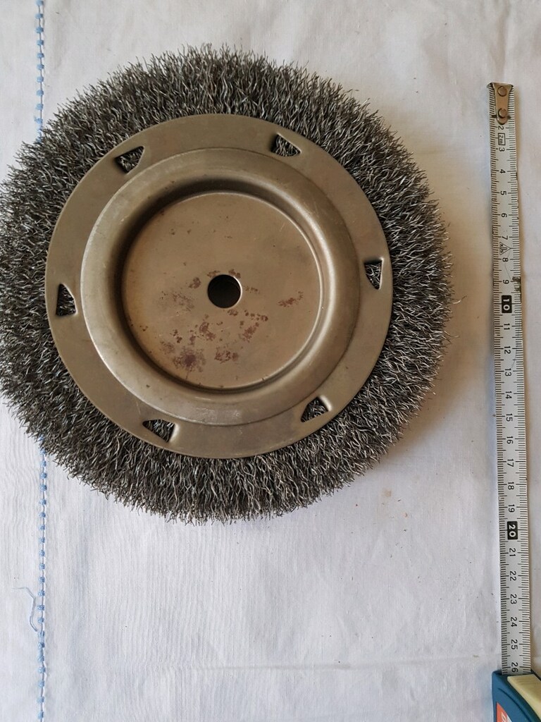 Dairesel tel fırça,175 mm.çapı var. - 2