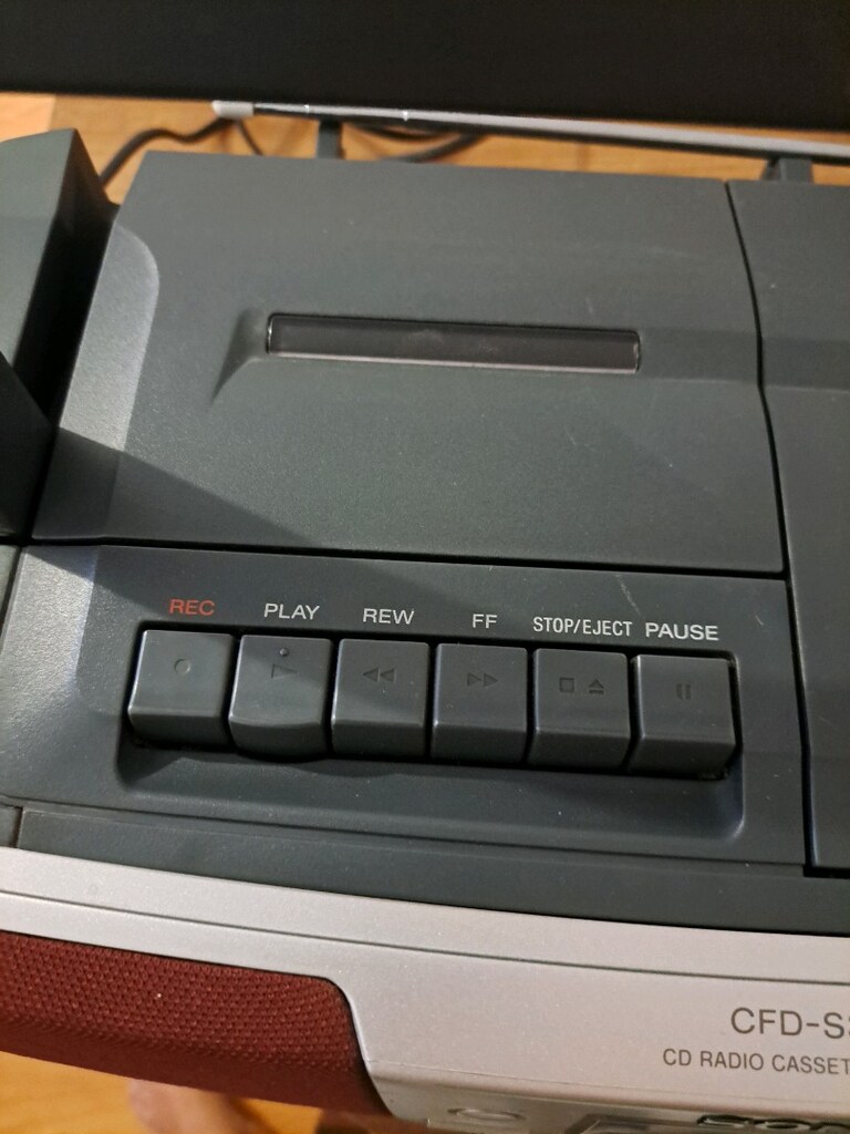 sony cd kaset çalar radyo hiçbir sıkıntısı yok alarm özellikli - 2