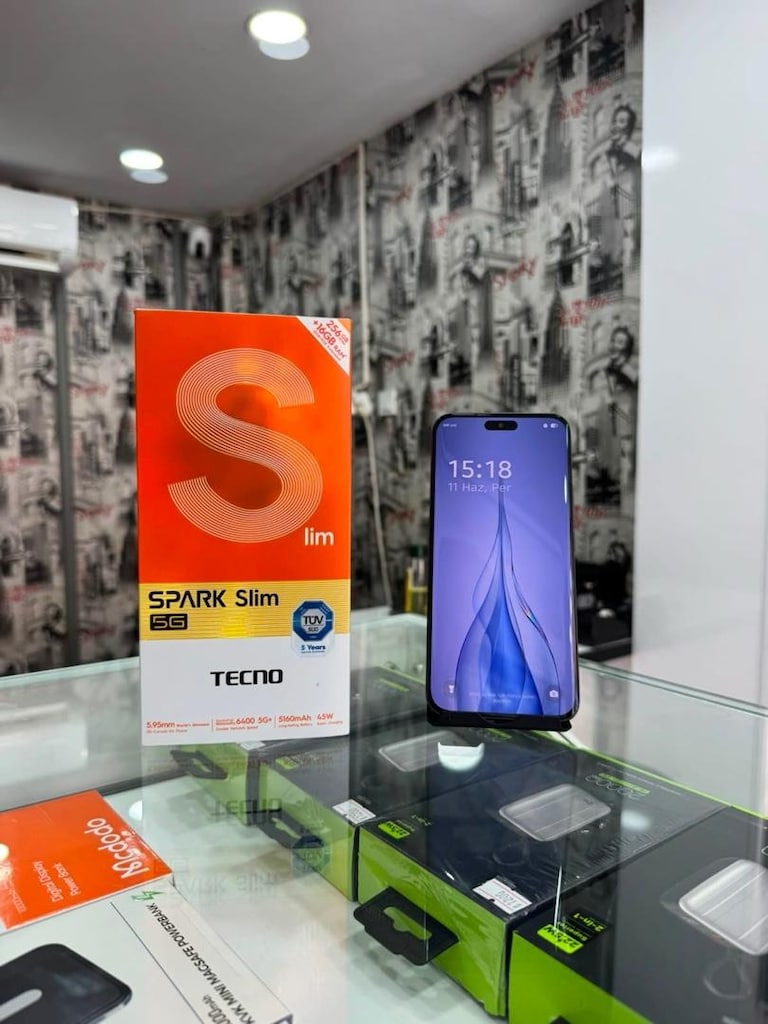 TECNO SPARK SLİM 5G(8+8 RAM/256 GB) - 2