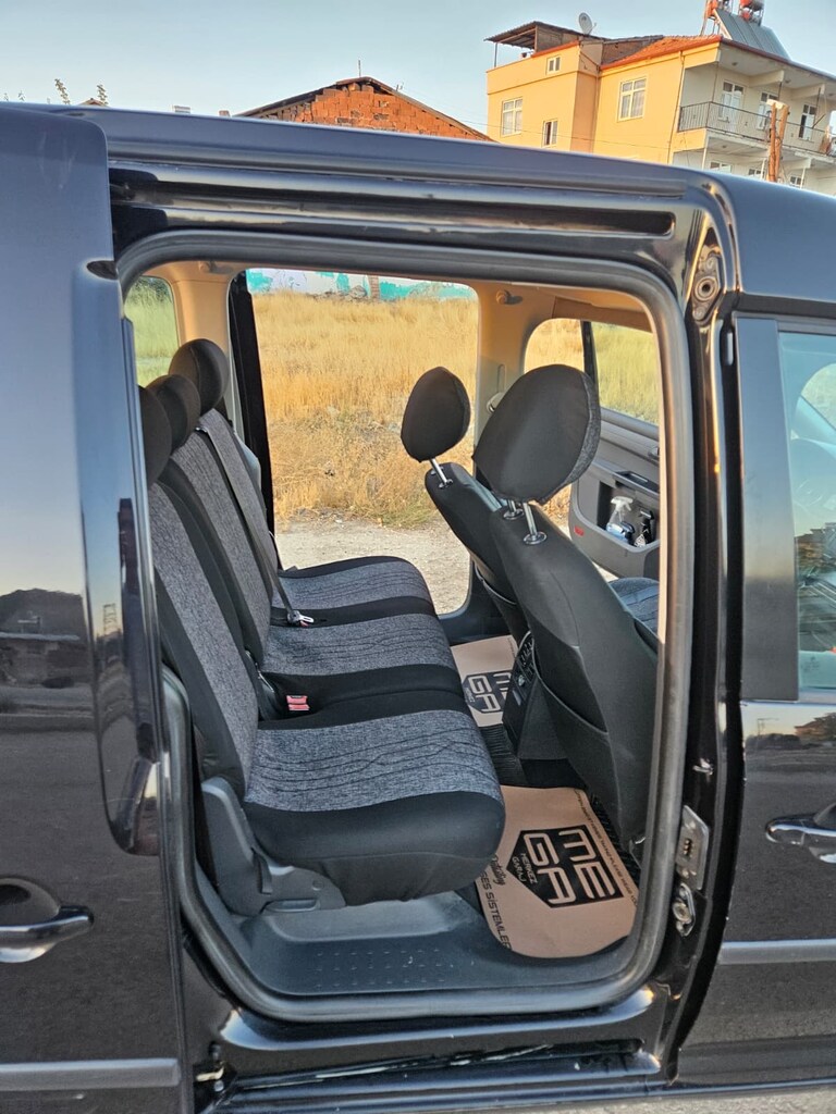 2011 model 1.6 tdi trendline 182 binde - 13