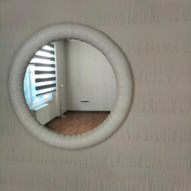 Yuvarlak Duvar Aynası (Bahçeşehir)