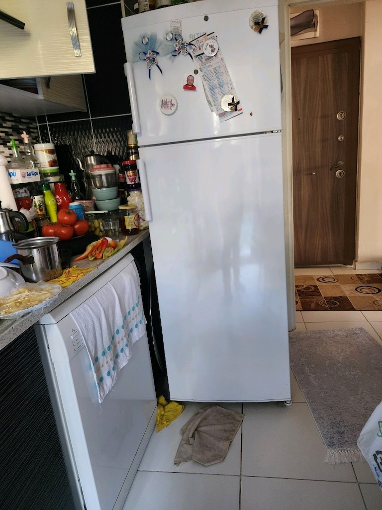 tv buz dolabı çamaşır makinesi koltuk takımı masa sehpa