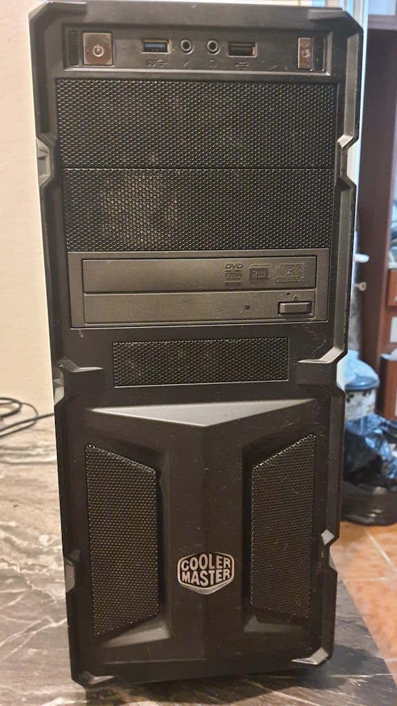 Intel i7-3770K | 20GB RAM | 256GB SSD + 2TB HDD| ATI Radeon HD 1 GB