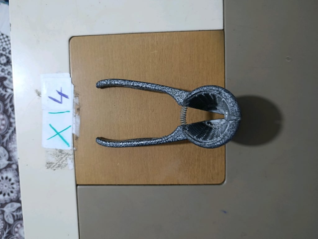 Sağlam Metal Döküm Yaylı Ceviz ve Fındık Kıracağı (VNX 237)T - 2