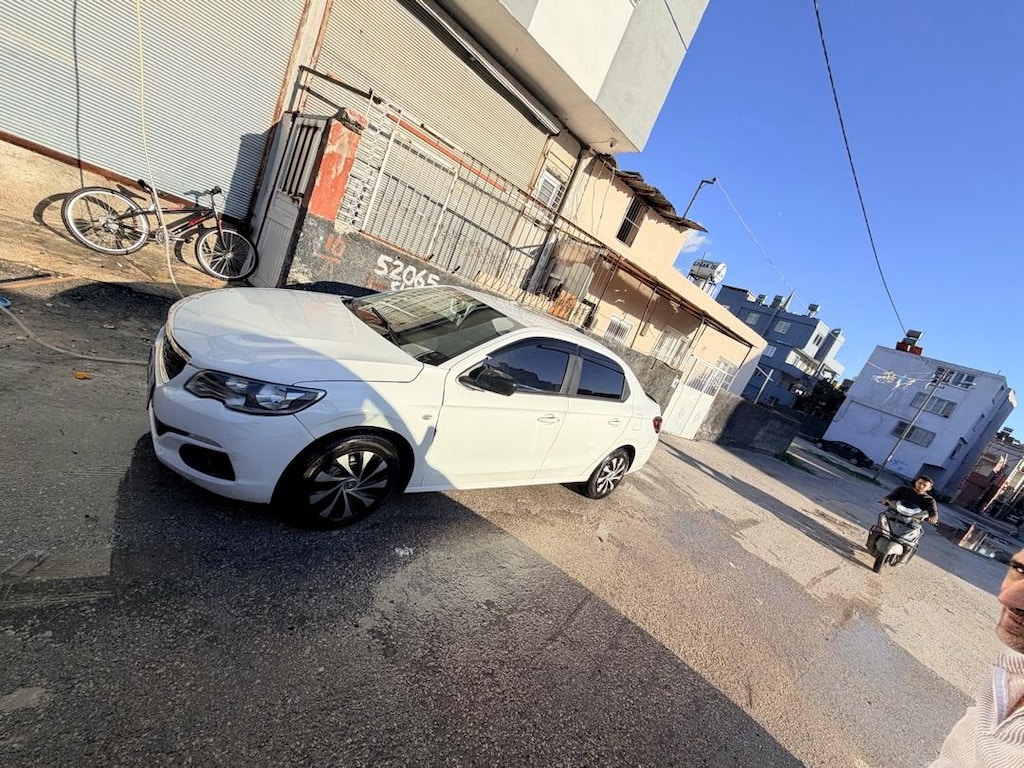pejo301 2017 model - 9
