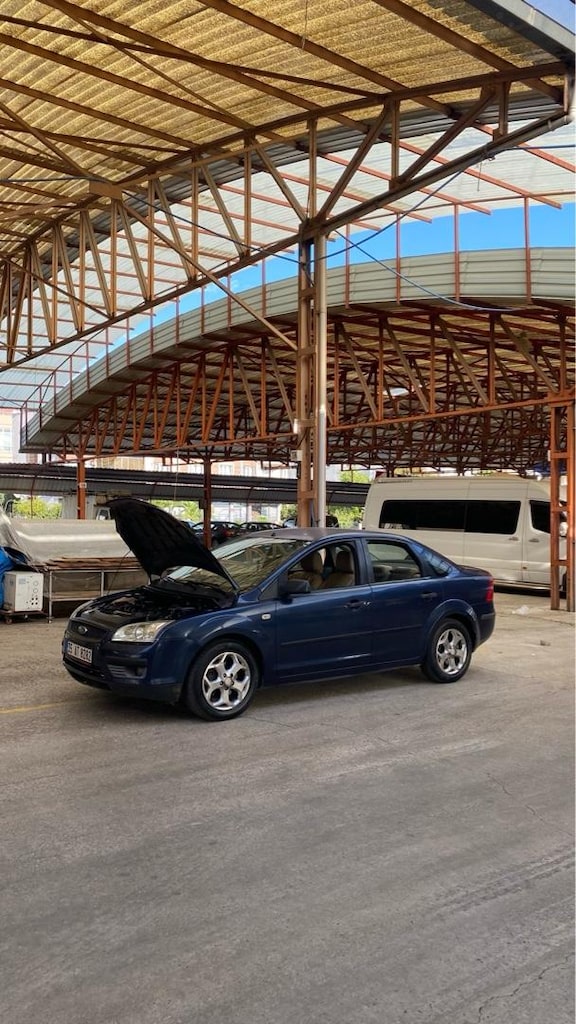 FORD FOCUS 2006 SEDAN - 15