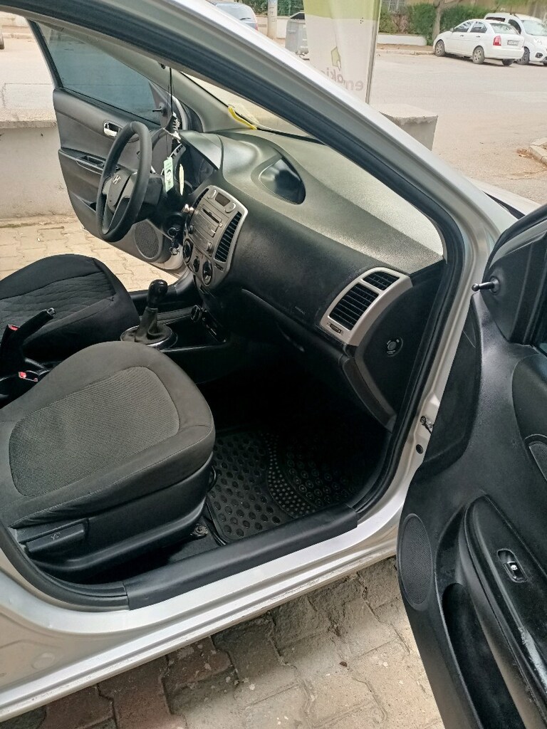 huyundai i20 2011 - 3