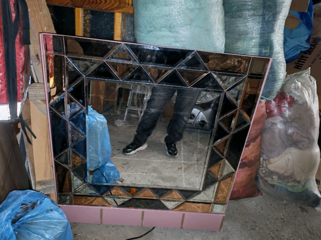 ÖZEL BİZOTELİ AYNA 98X92CM YER BUCA - 3