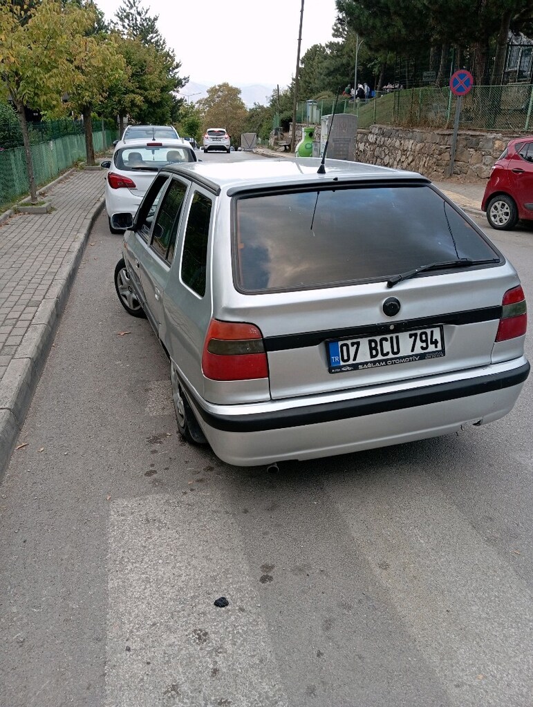 Skoda felicia - 2
