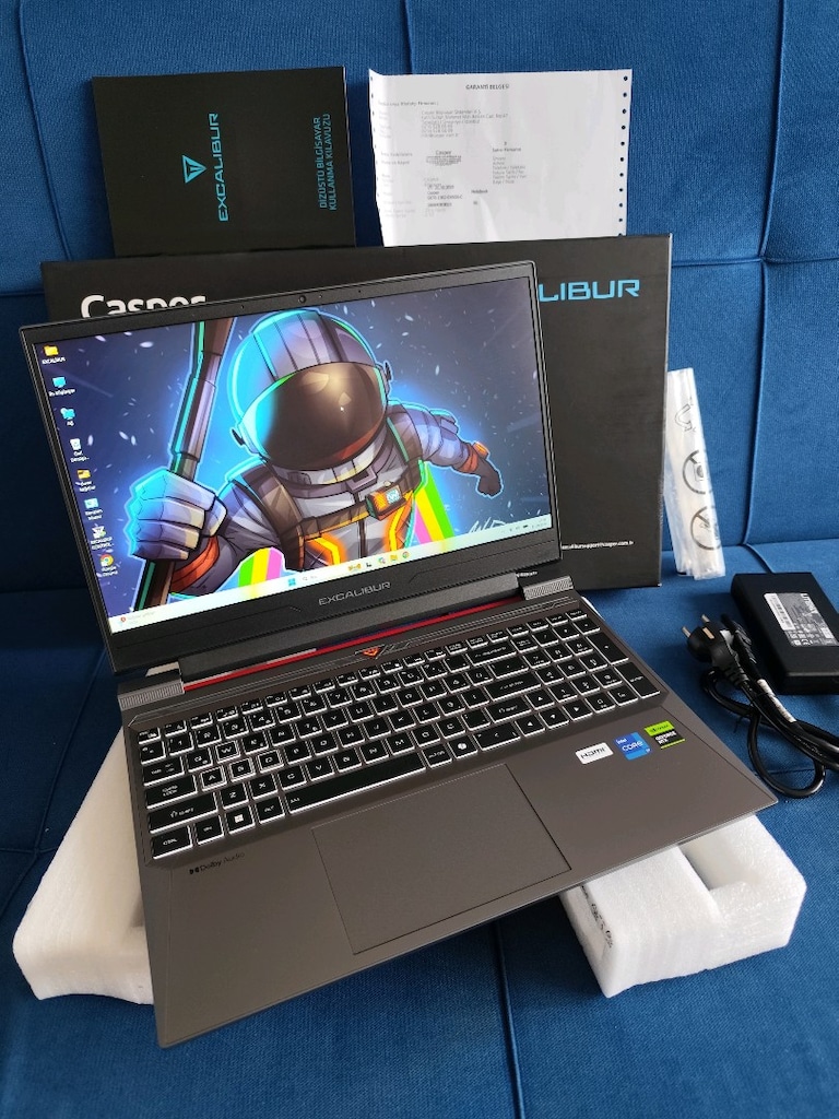 RTX 5060 + 32 GB RAM + 2 TB SSD - İ7 13620H Excalibur Gaming Laptop - 2