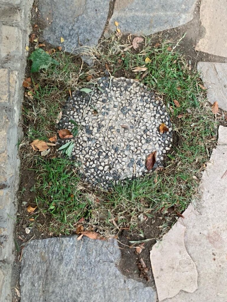 8 adet bahçe ayak yolu ( yürüme yolu beton) sağlam taş Kırklareli merk - 5