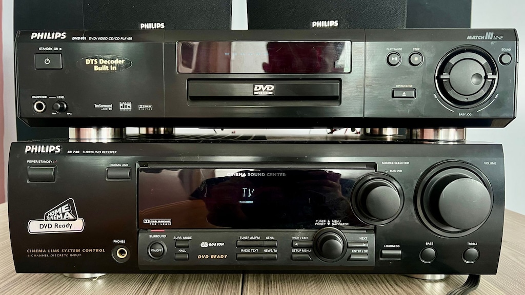 PHILIPS FR 740 SURROUND SES SİSTEMİ + DVD + 4 ADET HOPARLÖR - 19