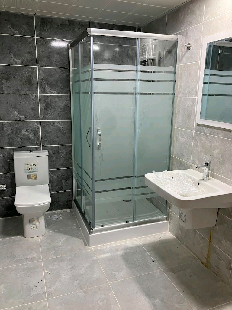 DUŞAKABİNDE FIRSAT - 16