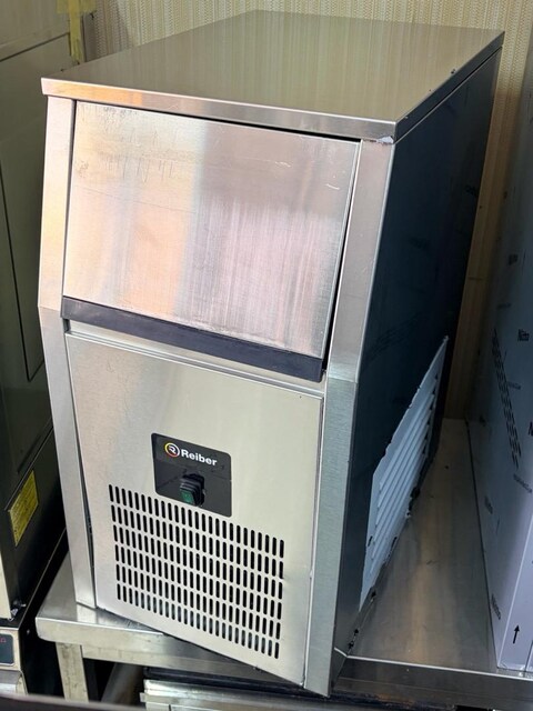 Iceinox 30 Kg Buz Makinesi / Cafe Tipi Buz Yapma Makinası