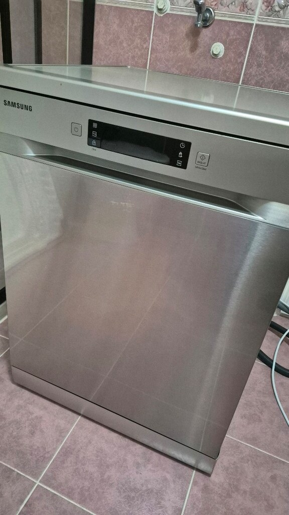 Samsung DW60M5062FS - 4