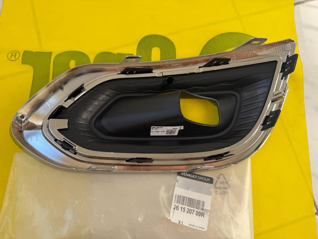 Renault kadjar sis çerçevesi tk kromlu sıfır orjinal Mais 261520709R - 5