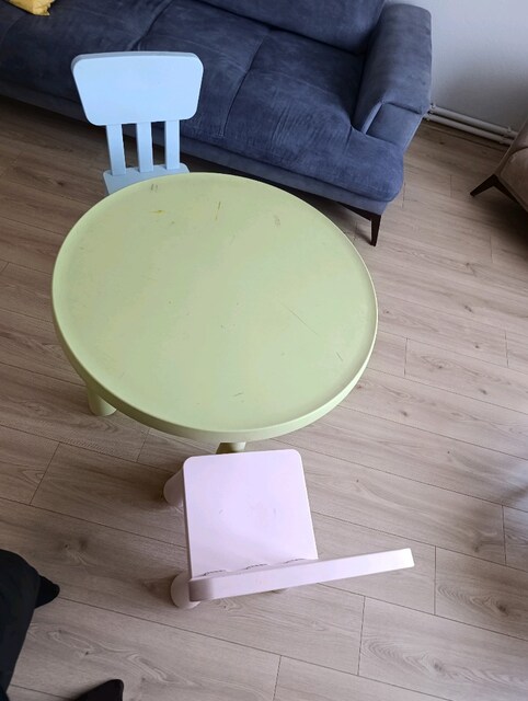 IKEA MAMMUT MASA SANDALYE TAKIMI