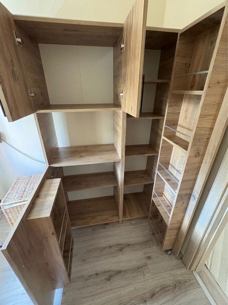16 BÖLMELİ, KULLANIŞLI, TEMİZ DOLAP - 2