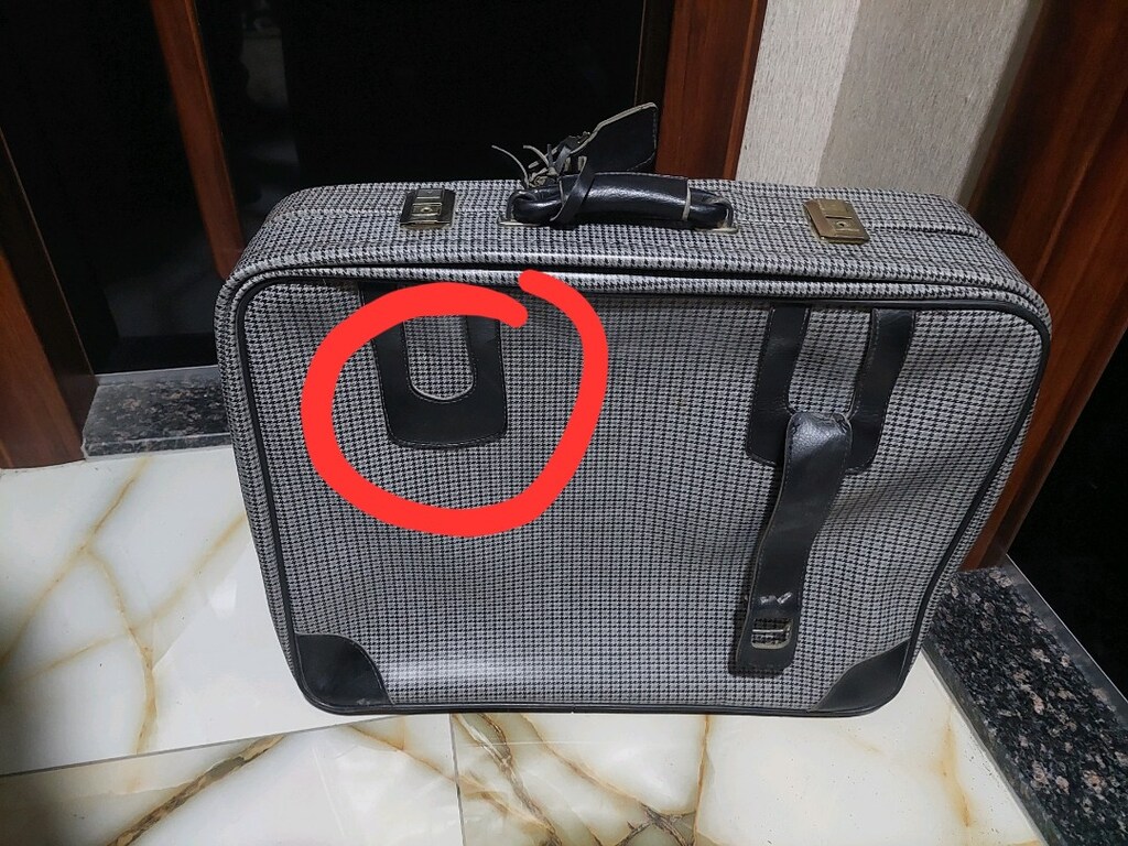 Sümerbank antika bavul. Kaz ayağı desenli. Anahtarı mevcut. - 4