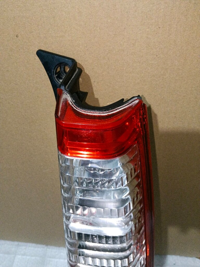 Honda crv 2005 2006 sağ arka stop orjinal sökme çok ufak bi çatlağı va - 4