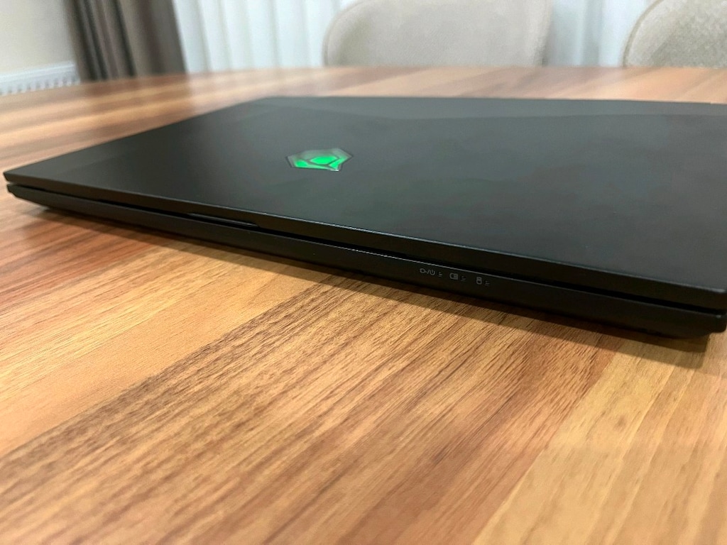 Monster Tulpar T5 V23.3.2 | RTX 4060 8GB | 32GB RAM | 1TB SSD - 5