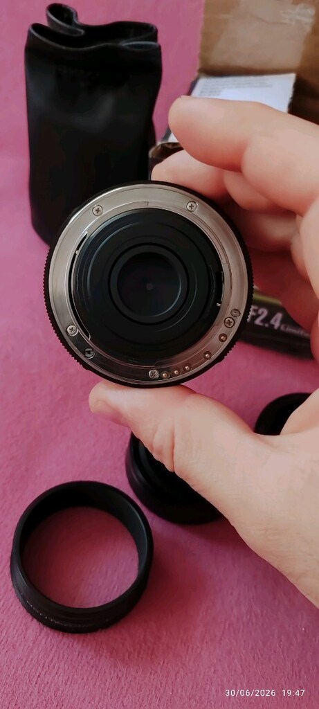 pentax da 70mm f2.4 limited kutulu 25000tl - 9