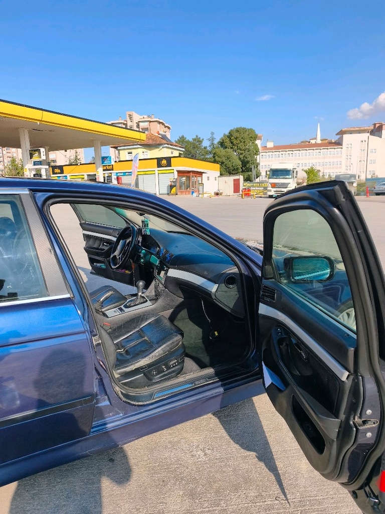 SAHİBİNDEN E39 5.28İA OTOMATİK - 12