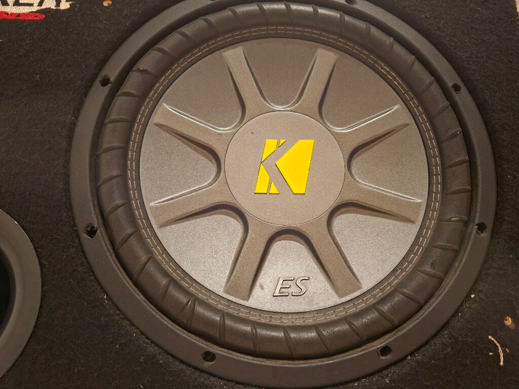Kicker ES 38 bass Kabinli sorunsuz - 2