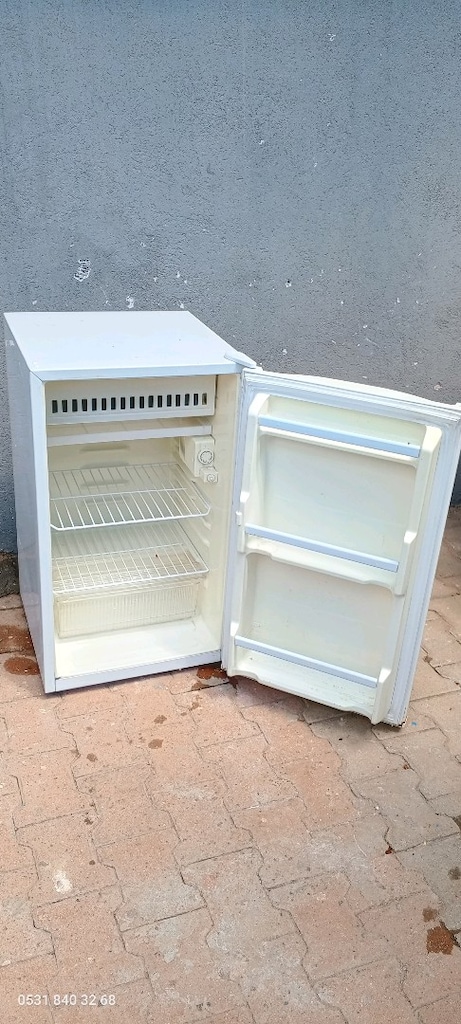 Mini Buz Dolabı - 7