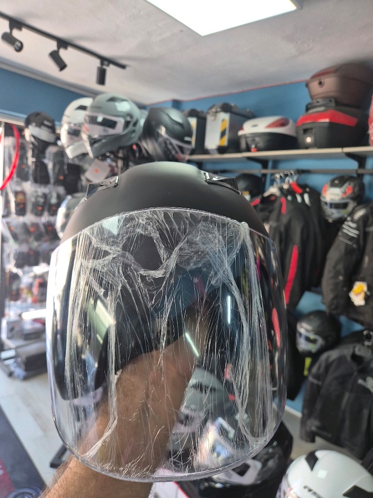 Güneş Vizörlü Uygun fiyatlı Yarım Kask - 2