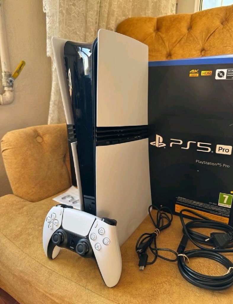 PlayStatio 5 pro 2 TB - 4